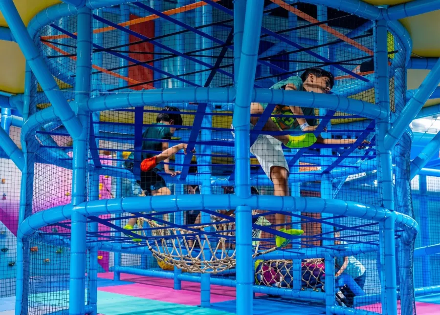 Domo de red para escalar en juegos infantiles
